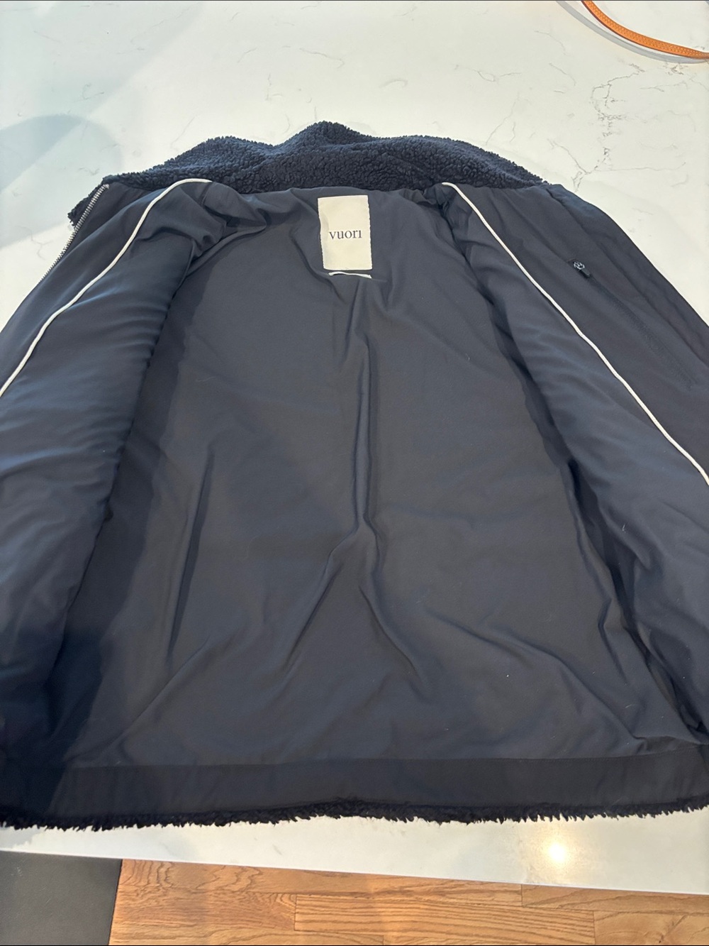 Vuori Black Sherpa Zip Jacket - Women - Picture 3 of 6